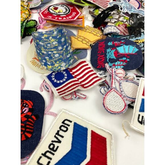 150 PC Assorted Sewing Applique Patches Iron on Sew On NEW Mixed Sequin Crafting - Picture 4 of 16